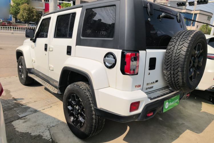 Used BAIC Off-Road BJ40 2021 2.0D Automatic Four-Wheel Drive Blade Hero Edition Pioneer Model
