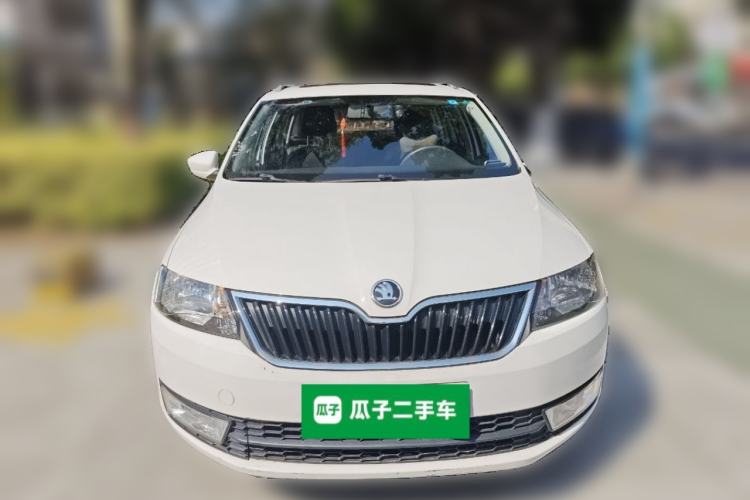 Used Skoda Rapid Spaceback 2016 Revised 1.6L Automatic Chuanxing Version