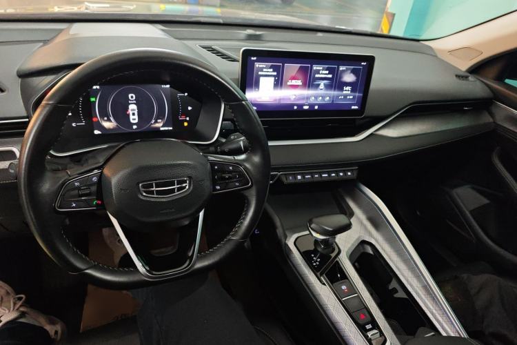 Used Geely Auto Preface 2021 2.0TD Luxury Version Center Console