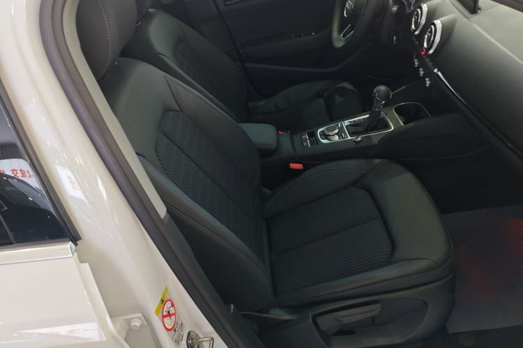 Used Audi A3 2020 Limousine 35 TFSI Fashion Edition China VI Emission Standard