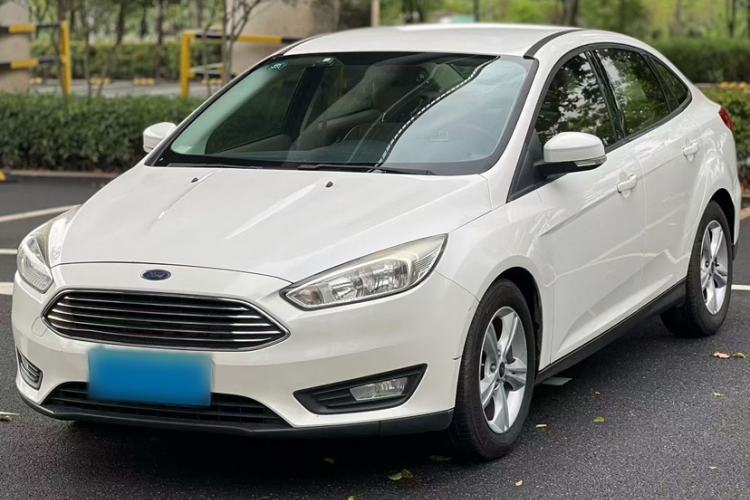 Used Ford Focus 2015 Sedan 1.6L Automatic Comfort Model Guazi used car, China used car export, Used car for sale, Used  cars, Cheapest cars for sale