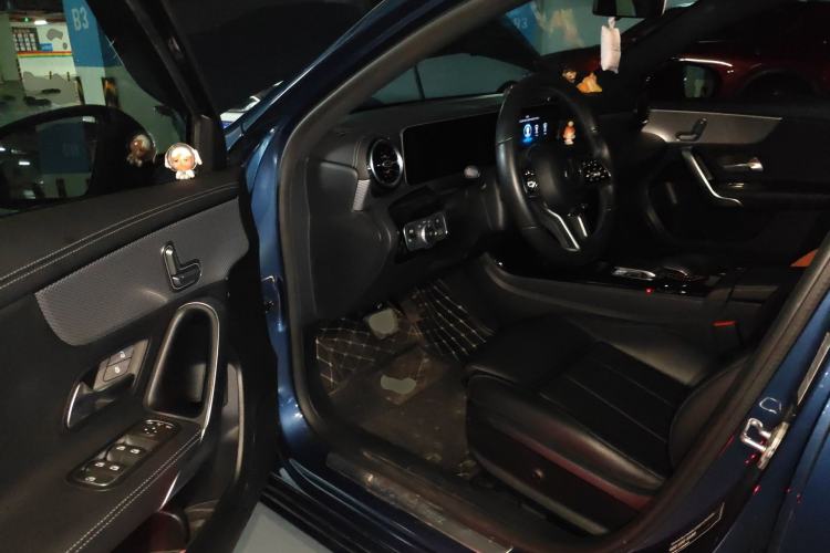 Used Mercedes-Benz A-Class 2019 A 200 L Driver Seat