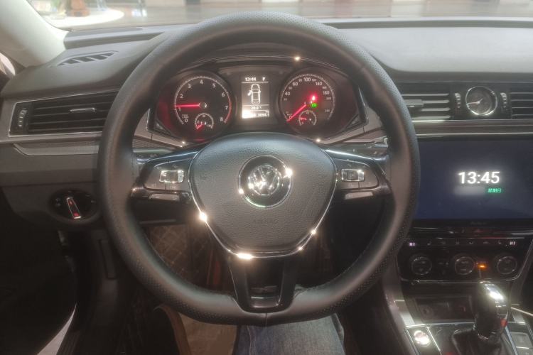 Used Volkswagen Passat 2017 330TSI DSG Luxury Edition