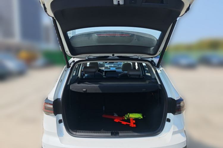 Used Volkswagen Tharu 2024 300TSI Two-Wheel-Drive Moon Luxury Edition Trunk