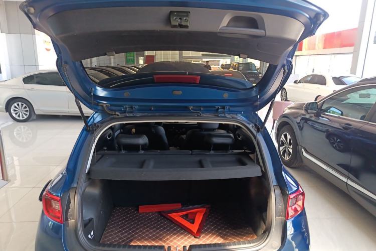 Used Kia kx1 Stonic 2021 1.4L CVT Fun Edition Trunk