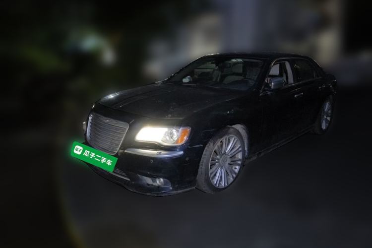 Used Chrysler 300C 2013 3.6L Prestige Edition Guazi used car, China used car export, Used car for sale, Used cars, Cheapest cars for sale