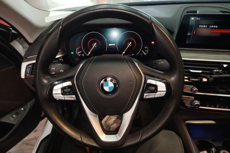 Used BMW 5 Series New Energy 2019 Updated Version 530Le Luxury Package Steering Wheel