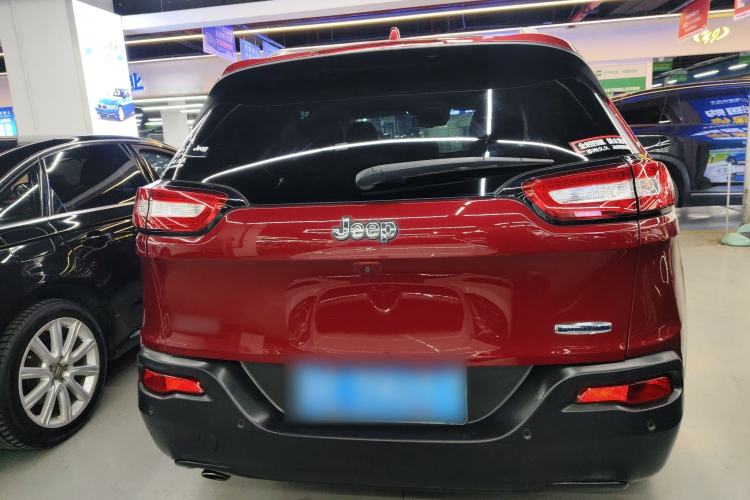 Used Jeep Cherokee 2014 2.4L Luxury Edition