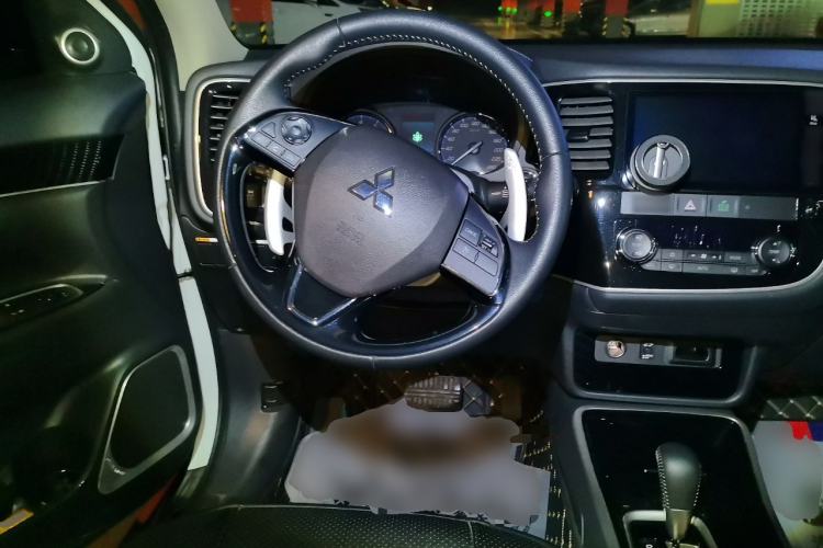 Used Mitsubishi Outlander 2021 2.4L 4x4 DynaDrive Edition 5 Seats
