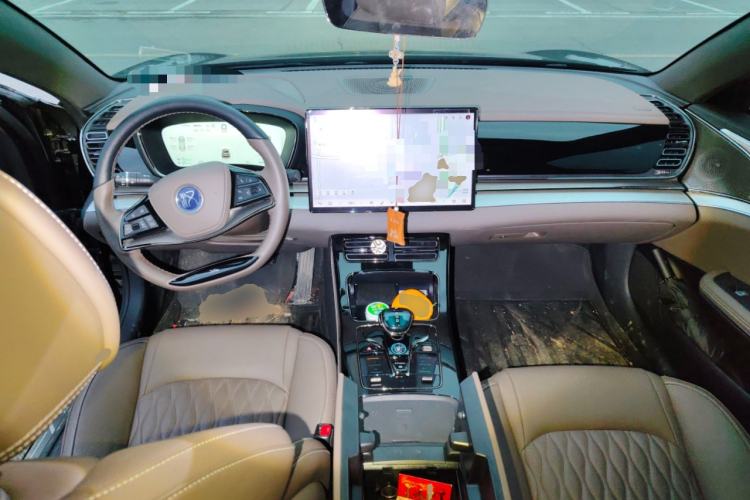 Used BYD Han 2025 DM-i 125KM Prestige Model
