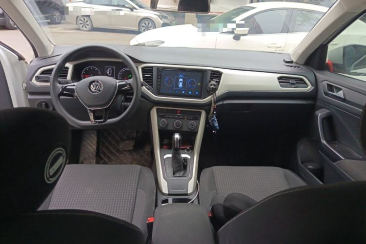 Used Volkswagen T-ROC 2018 230TSI DSG Two-Wheel Drive Fashion Edition China V Standard