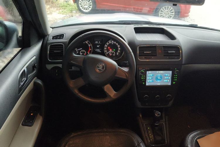 Used Skoda Yeti 2014 1.4TSI DSG Explorer Edition Steering Wheel