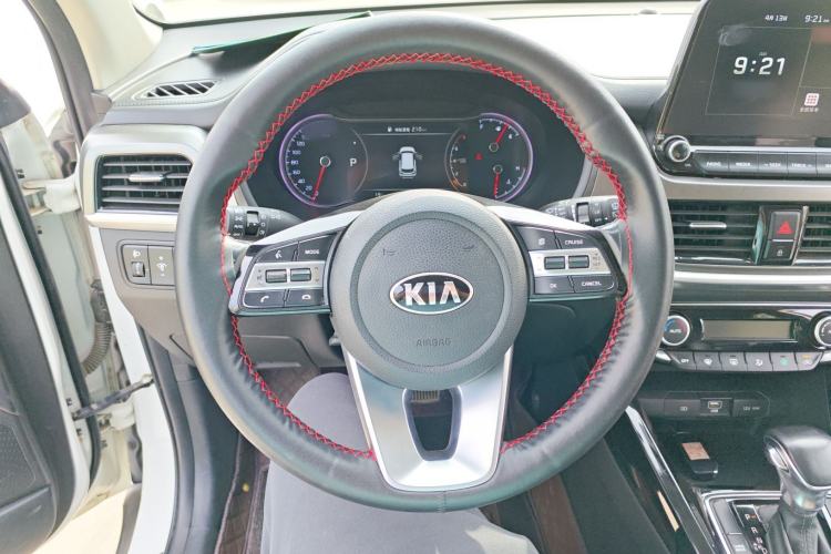 Used Kia Sportage R 2018 2.0L Automatic Smart Luxury Version China V Standard Steering Wheel