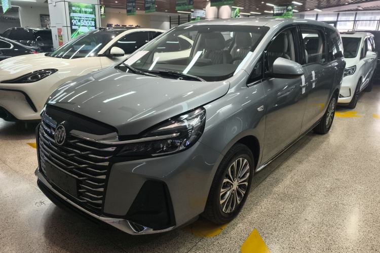 Used Buick GL8 2023 Land Executive Class Comfort Model