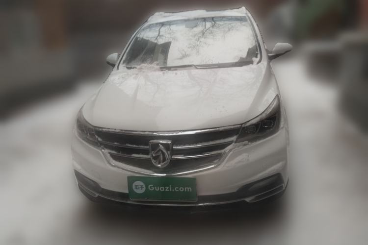 Used Baojun 730 2017 1.5T Manual Prestige Version 7 Seats Front