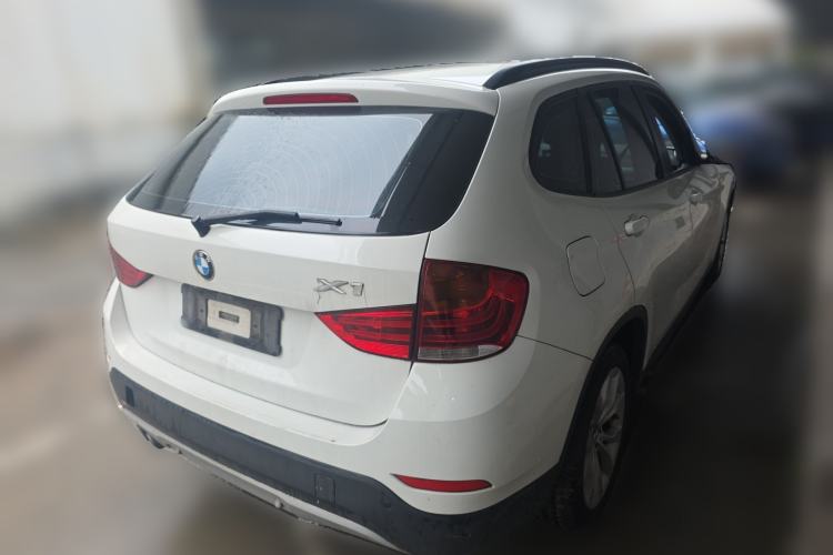 Used BMW X1 2014 sDrive18i Fashion Model Rear Right 45 Deg