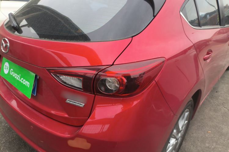 Used Mazda 3 Axela 2017 Hatchback 1.5L Automatic Luxury Model Emission Standard China V
