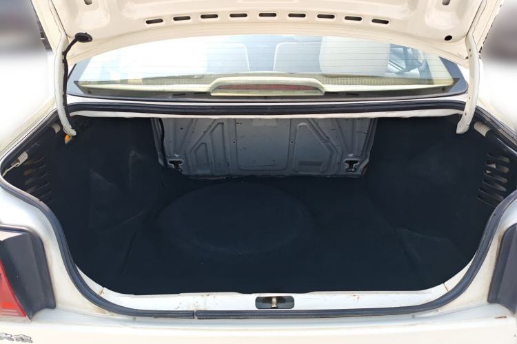 Used Volkswagen Jetta 2010 1.6L Vanguard Trunk