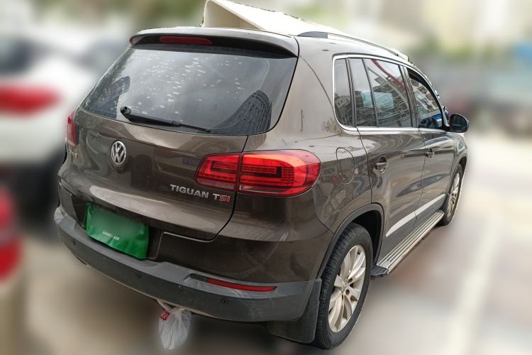 Used Volkswagen Tiguan 2015 1.8TSI Automatic Two-Wheel Drive Luxury Model Rear Right 45 Deg