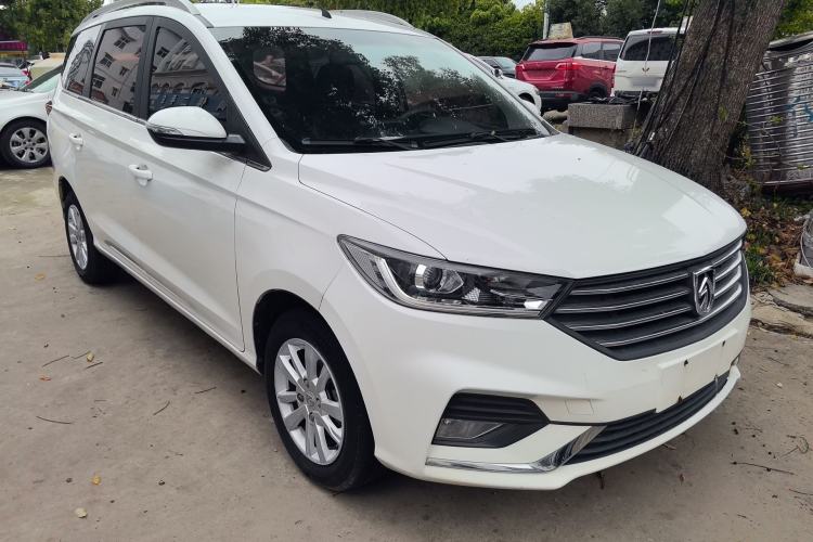 Used Baojun 360 2019 1.5L Manual Elite Version China VI Front Right 45 Deg