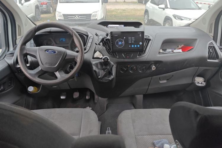 Used Ford Transit 2017 2.0T Diesel Multi-Purpose Commercial Vehicle Short Wheelbase Low Roof China V Standard