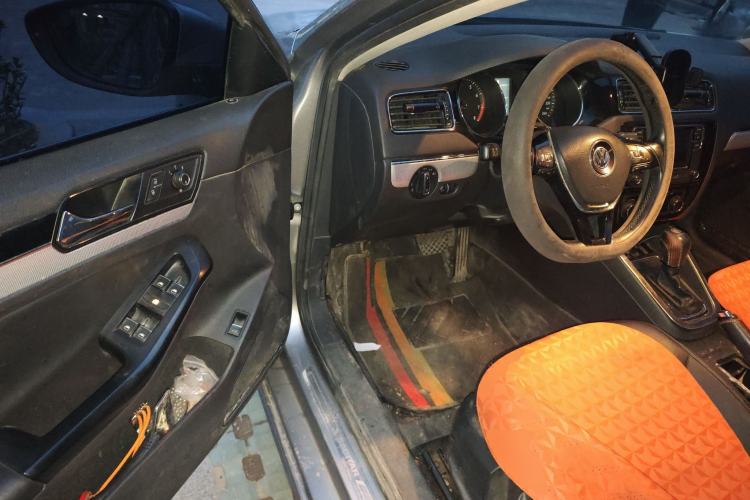 Used Volkswagen Sagitar 2018 1.6L Automatic Comfort Model Driver Seat