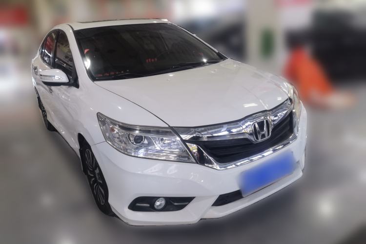 Used Honda Crider 2015 1.8L automatic luxury edition Front Right 45 Deg