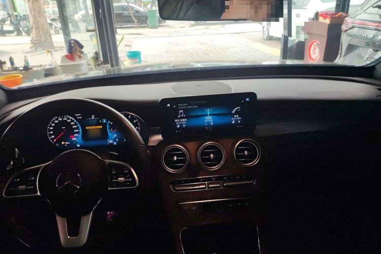 Used Mercedes-Benz GLC 2022 Refreshed GLC 300 L 4MATIC Dynamic Edition Prestige Version Center Console