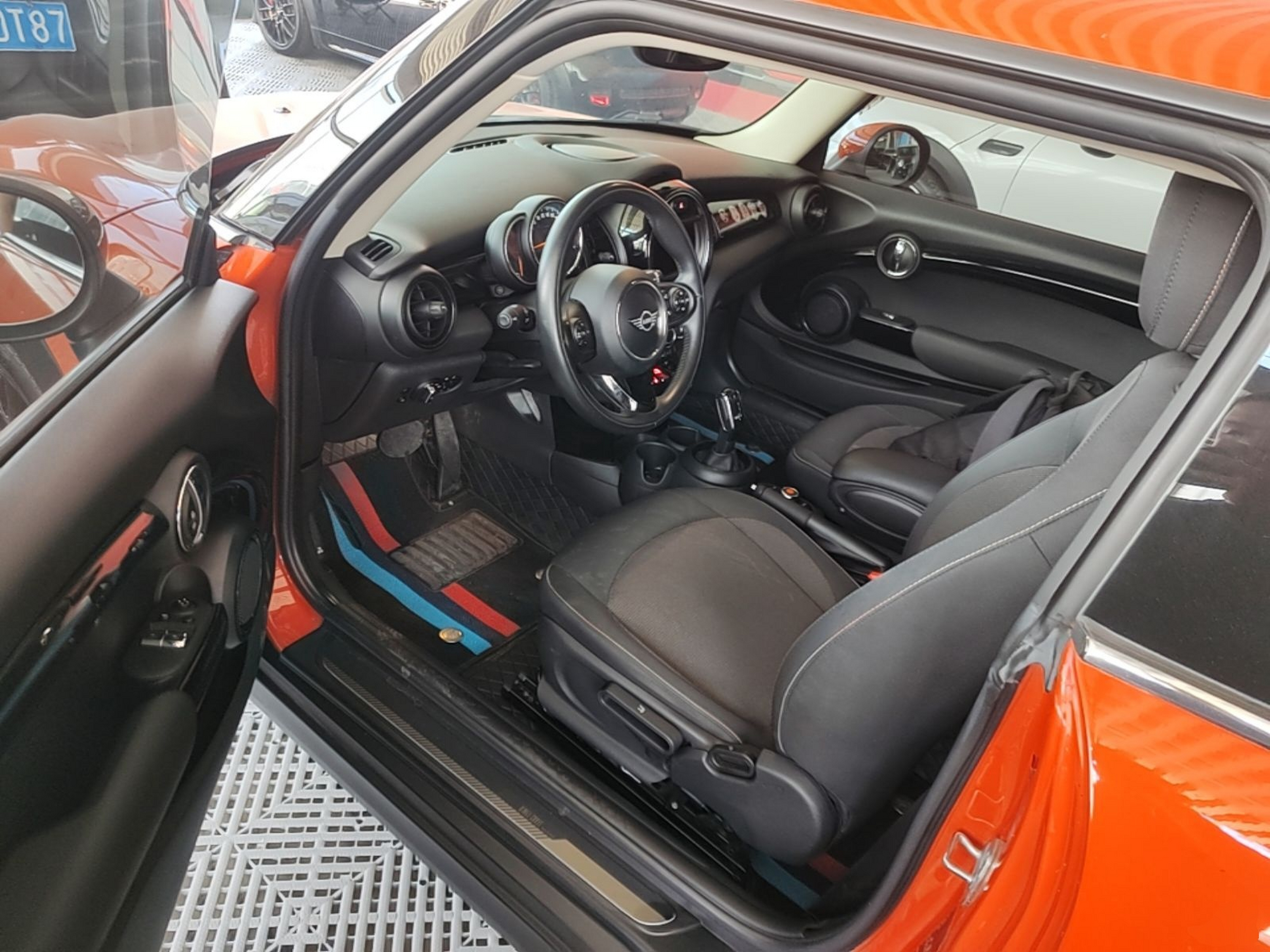 Interior delantero