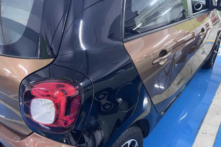 Used smart forfour 2016 1.0L 52 kW Passion Edition