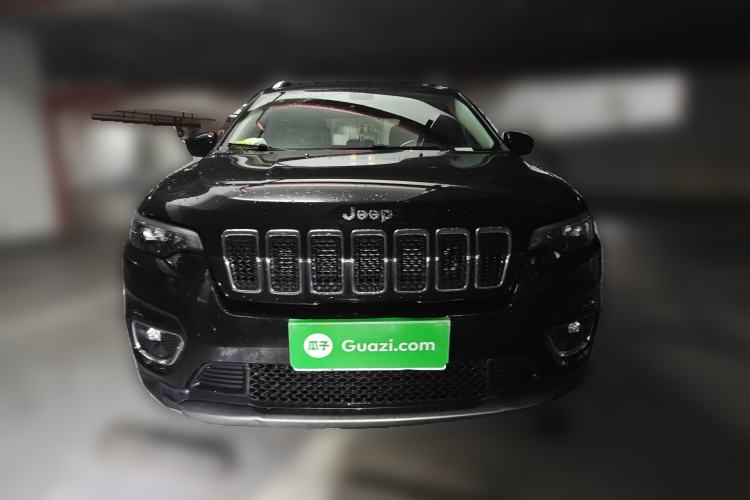 Used Jeep Cherokee 2019 2.0T Four-Wheel Drive Explorer Edition China VI Emission Standard Front