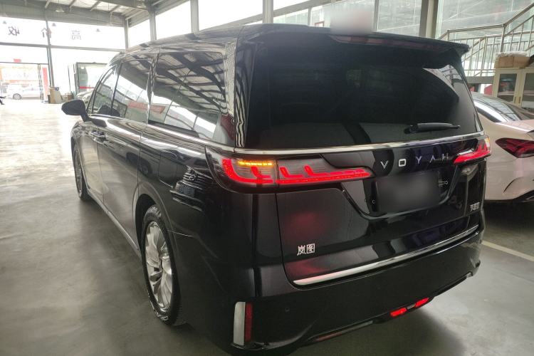 Used VOYAH Dream 2024 PHEV Extended-Range Premium Edition Rear Left 45 Deg