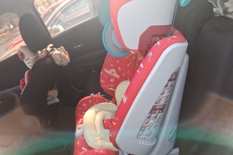 Used Honda Vezel 2015 1.5L CVT two-wheel drive Comfort trim Interior 4