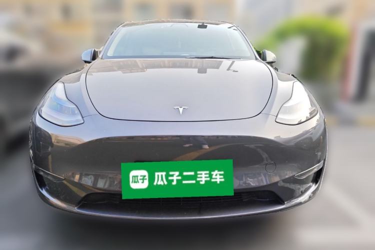 Used Tesla Model Y 2022 Long-Range All-Wheel-Drive Version
