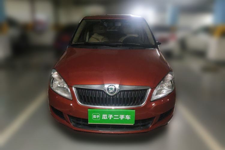 Used Skoda Fabia 2012 1.4L Automatic Crystal Edition
