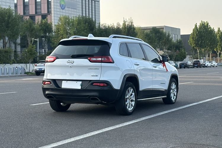 Used Jeep Cherokee 2017 2.4L Leading Smart Edition