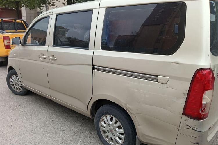 Used Wuling Rongguang V 2016 1.2L Standard Version Rear Left 45 Deg