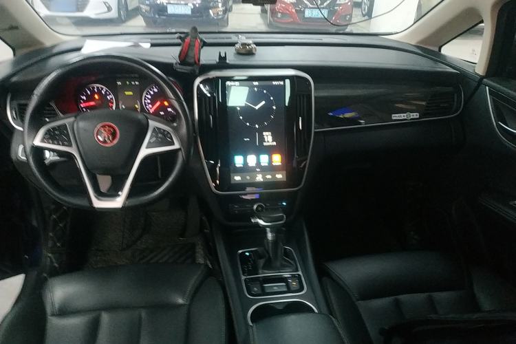 Used BYD Song MAX 2017 1.5T Automatic Smart Connect Elite 7-Seater Center Console