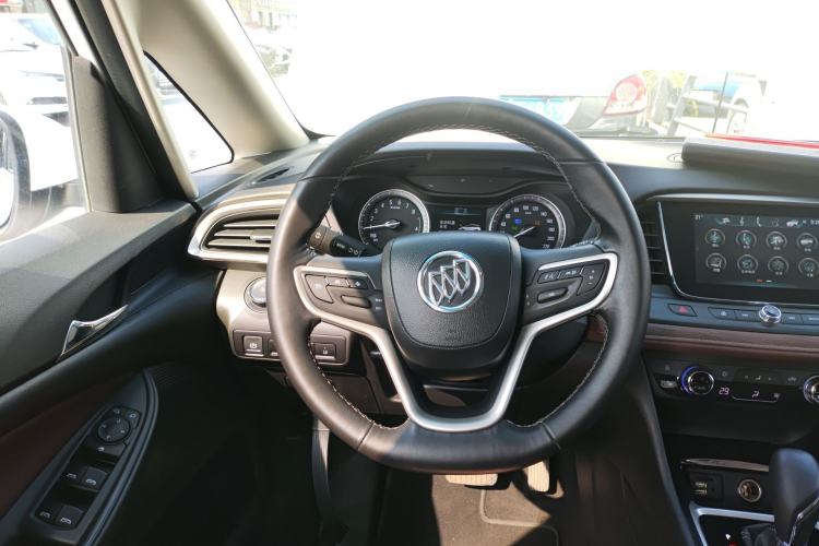 Used Buick GL6 2018 18T 6-Seater Luxury Model

