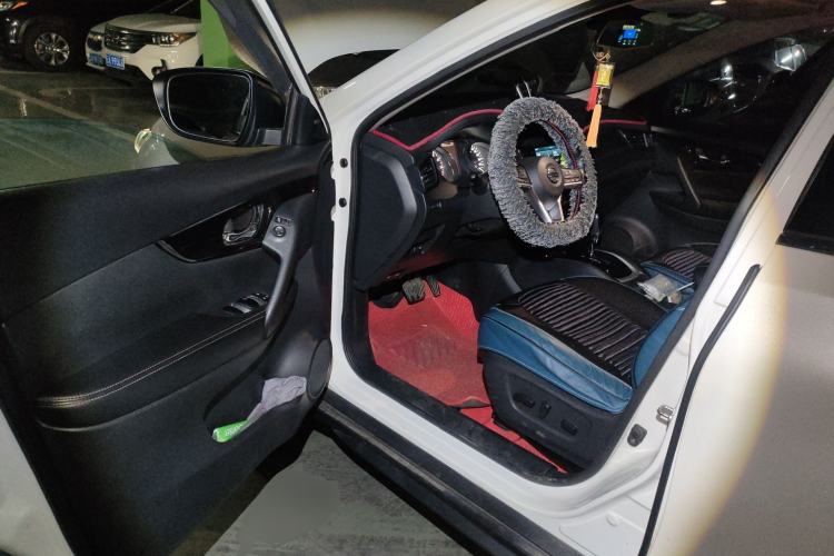 Used Nissan X-Trail 2019 2.0L CVT Smart Connect Comfort Edition 2WD Driver Seat