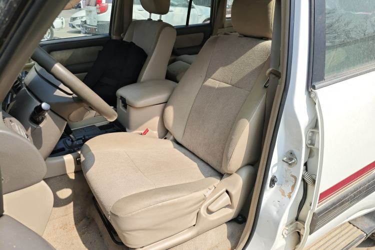 Used Toyota Land Cruiser 2005 4.5L Automatic GX Left Front Seat