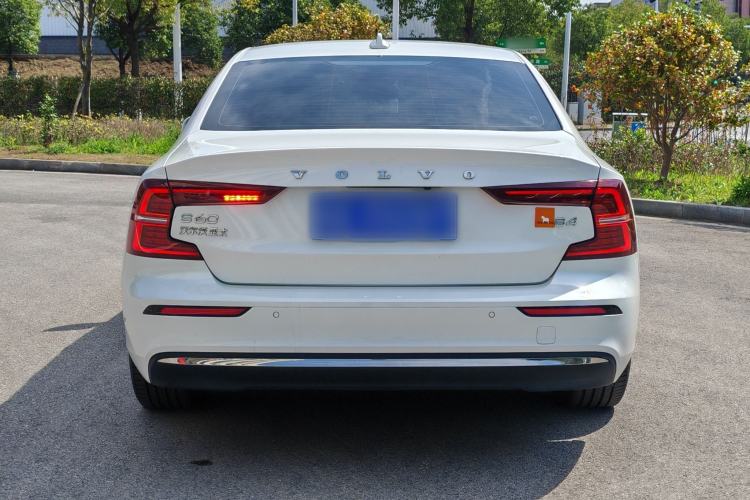 Used Volvo S60 2024 B4 Zhiyi Luxury Edition