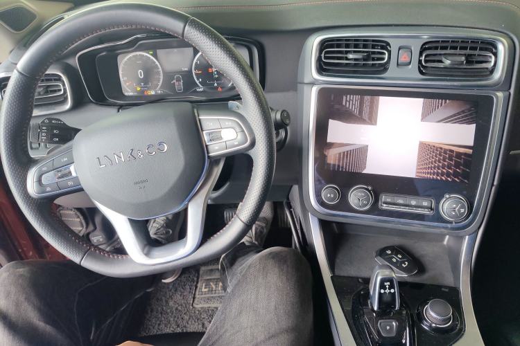 Used Lynk & Co 01 2019 2.0T Four-Wheel Drive Genie Pro Version China V Emission Standard
