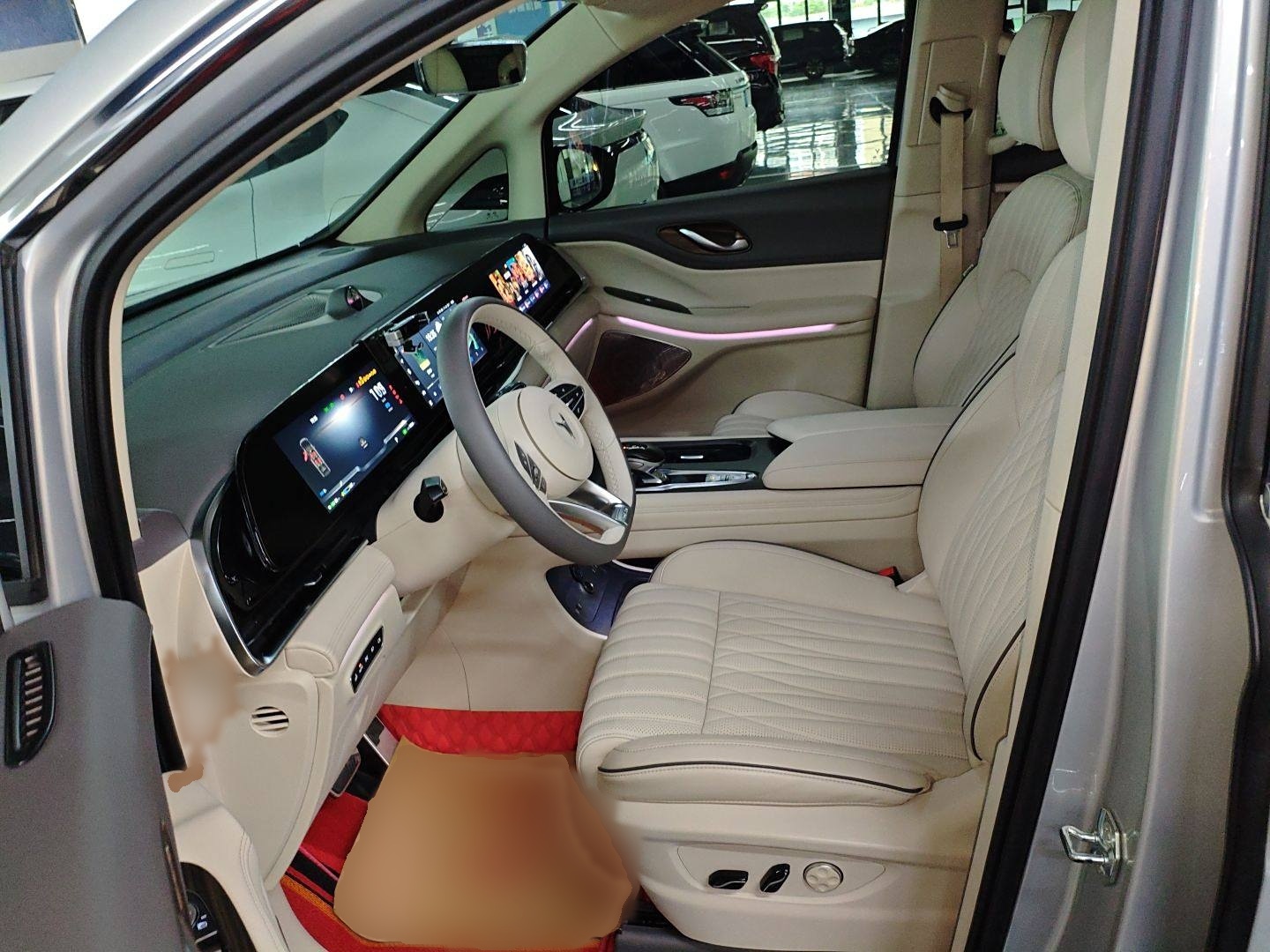 Переднее сиденье в автомобиле