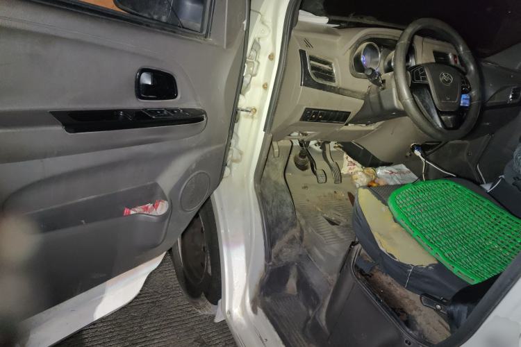 Used New Gonow Shuailing 2022 Standard Range with 41.64 kWh Lishen Power Driver Seat