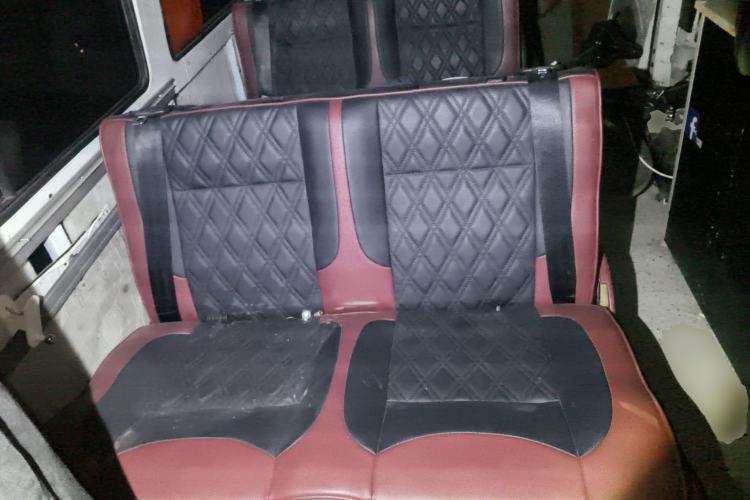 Used Iveco Daily 2020 2.5T A35 Passenger Van with Dual Tires Low Roof 5-9 Seats China V Emission Standard
