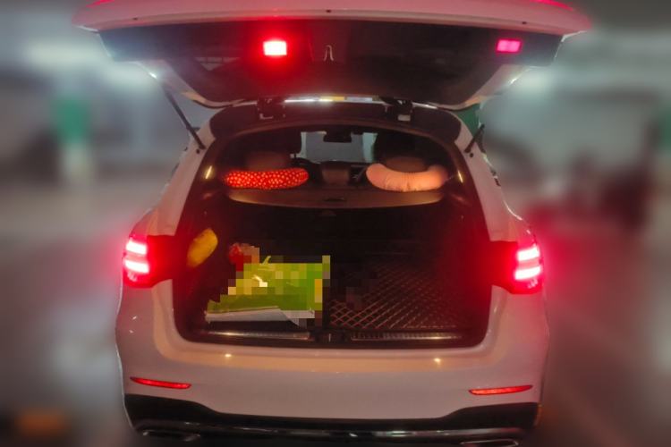 Used Mercedes-Benz GLC 2018 Refreshed GLC 300 4MATIC Dynamic Edition Trunk