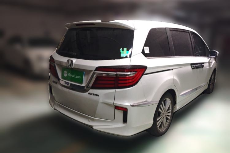 Used Honda Elysion 2016 2.4L Supreme Edition
