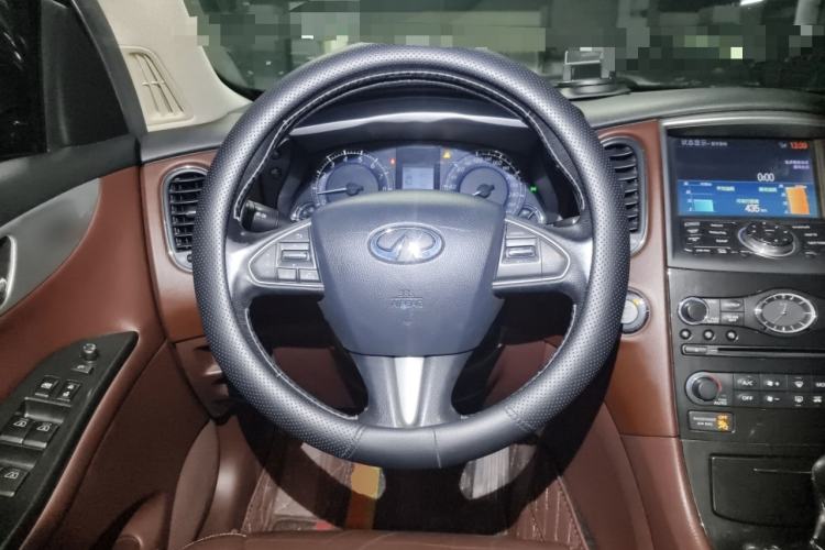 Used Infiniti QX50 2015 2.5L Luxury Edition