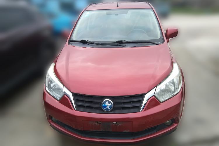 Used Venucia R50 2015 1.6L Manual Fashion Edition